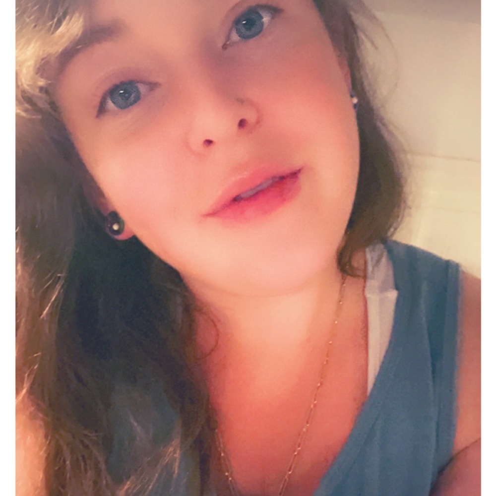 Meet your Posher, Breiana